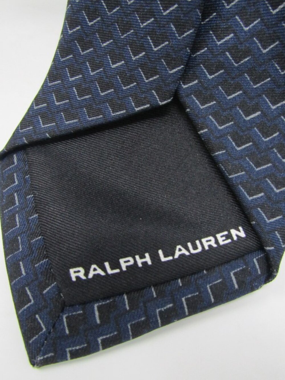Ralph Lauren Navy Blue Silk Geometric Geometric Print Italian Made Men's Tie